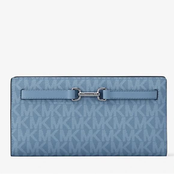 MICHAEL KORS Carson Large Signature Logo Bifold Wallet
Light Sky
NWT - Picture 2 of 16